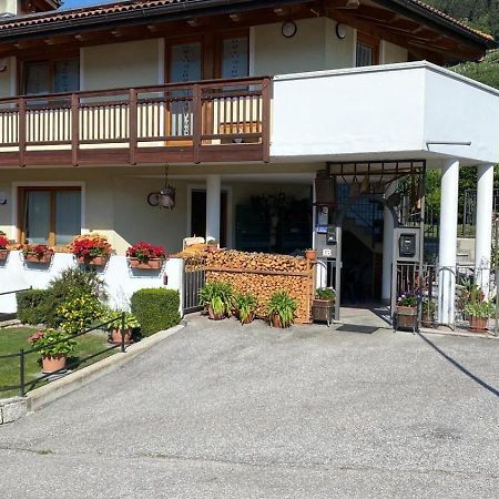 Mansarda Con Giardino Val Di Sole Trentino Apartment Terzolas ภายนอก รูปภาพ